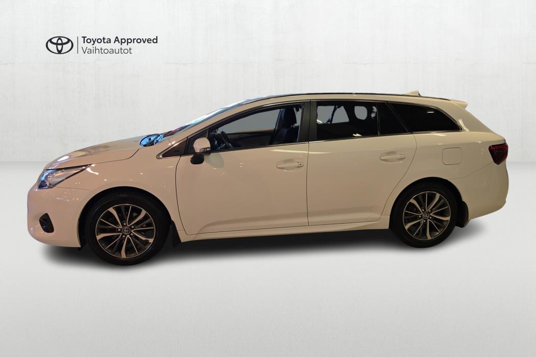 TOYOTA Avensis 2017