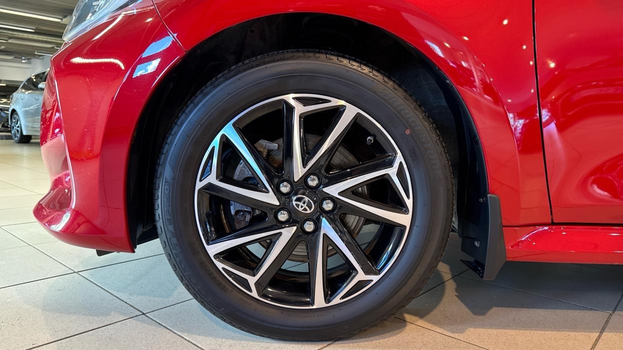 TOYOTA Yaris 2022