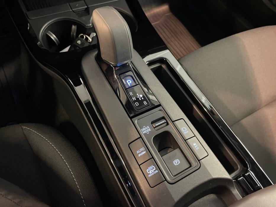 TOYOTA Prius Plug-in 2023