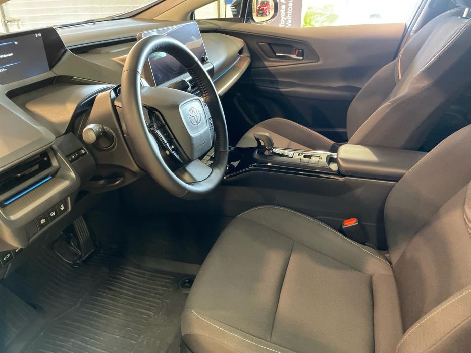 TOYOTA Prius Plug-in 2023