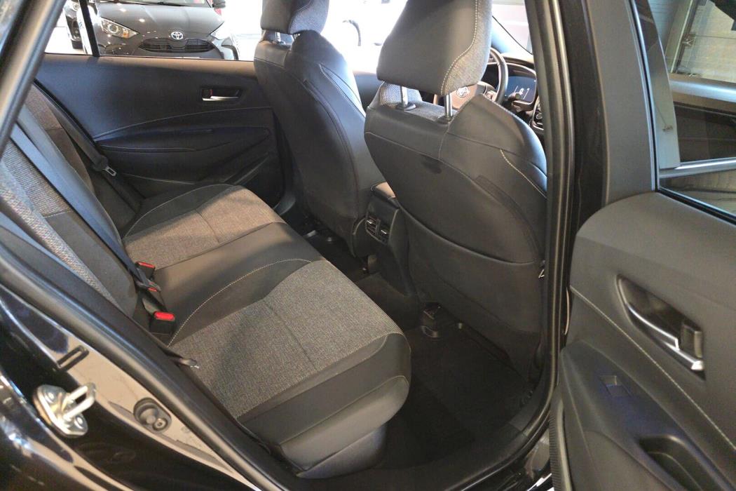 TOYOTA COROLLA 2026
