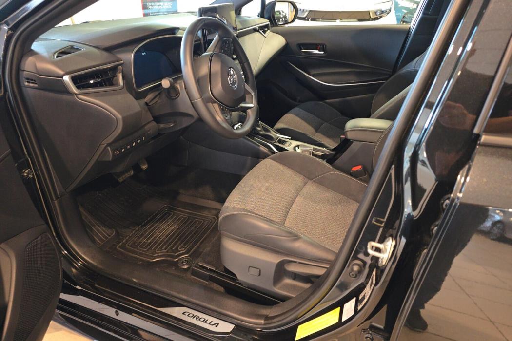 TOYOTA COROLLA 2026