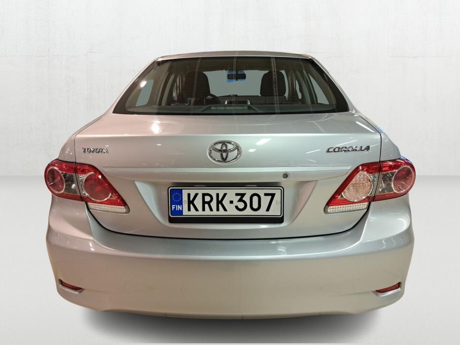 TOYOTA Corolla 2012