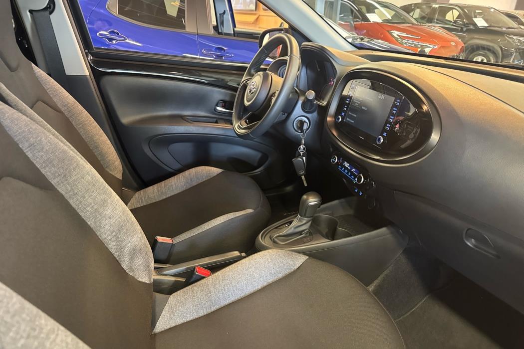 TOYOTA Aygo X 2023