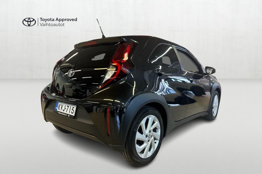 TOYOTA Aygo X 2023