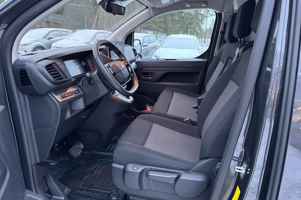 TOYOTA PROACE 2024