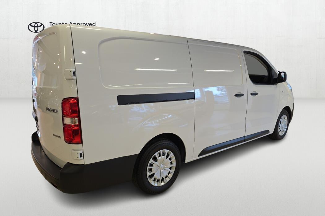 TOYOTA PROACE 2025