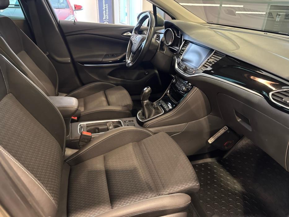 OPEL Astra 2017
