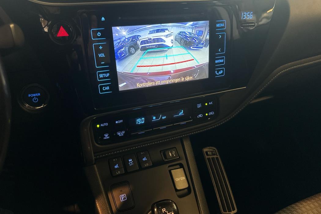 TOYOTA Auris 2018