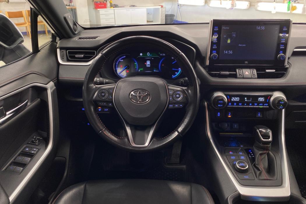 TOYOTA RAV4 2020
