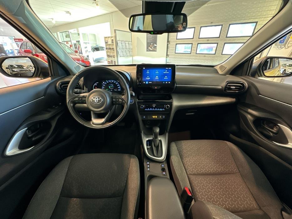 TOYOTA Yaris Cross 2023