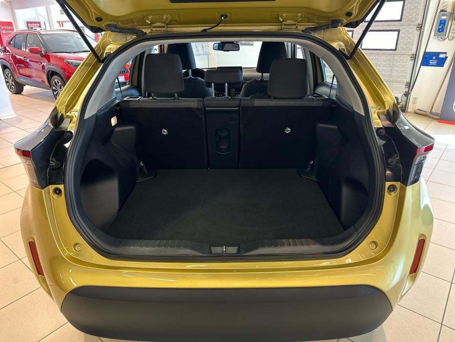 TOYOTA Yaris Cross 2023