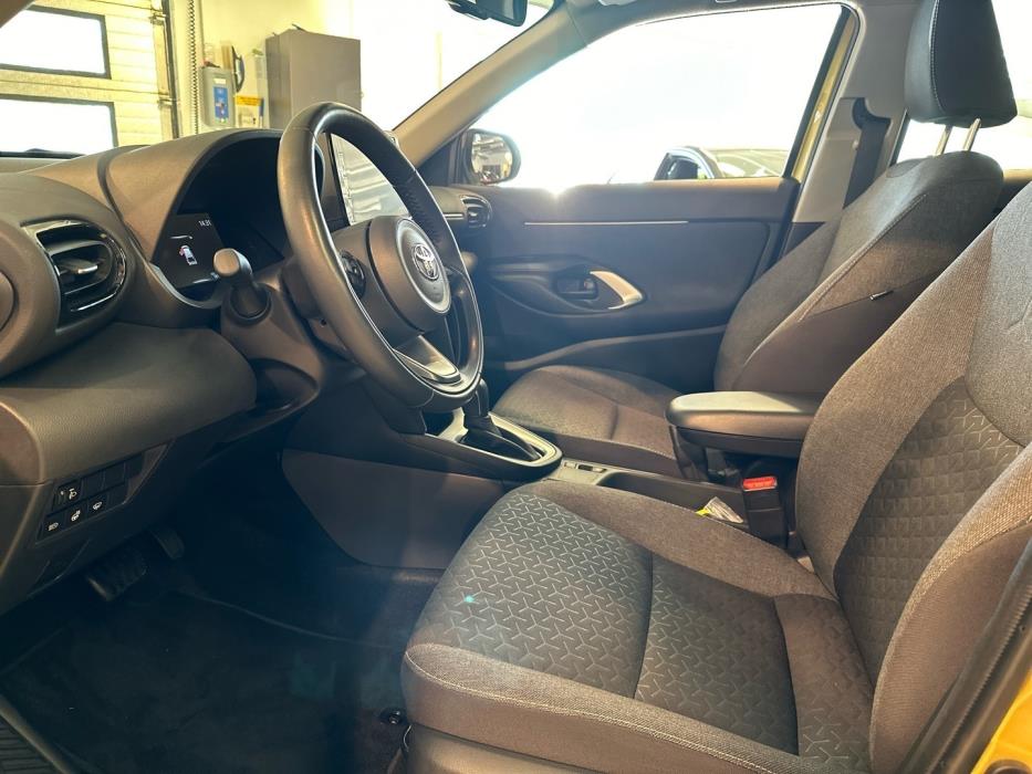 TOYOTA Yaris Cross 2023