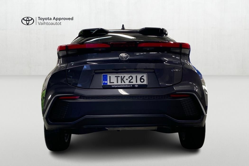 TOYOTA C-HR 2025