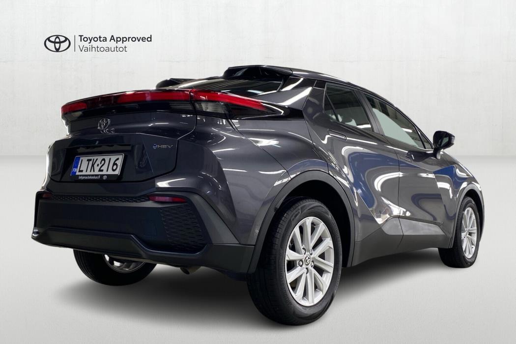 TOYOTA C-HR 2025