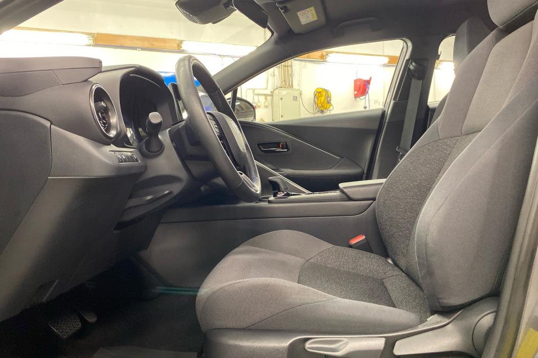 TOYOTA C-HR 2025