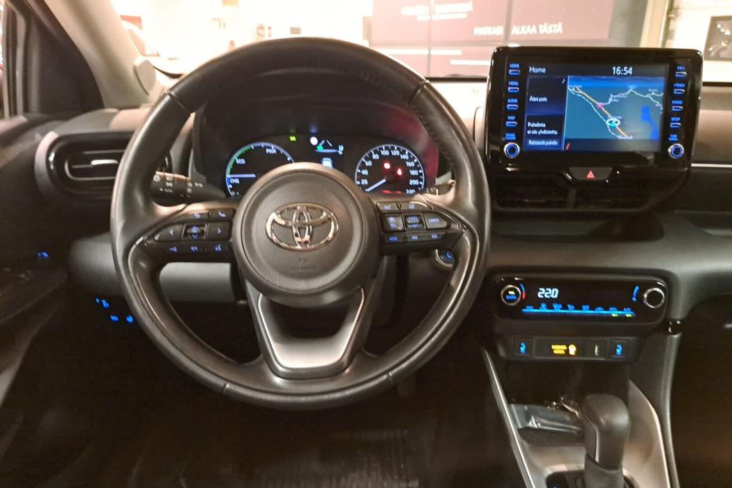 TOYOTA YARIS 2023