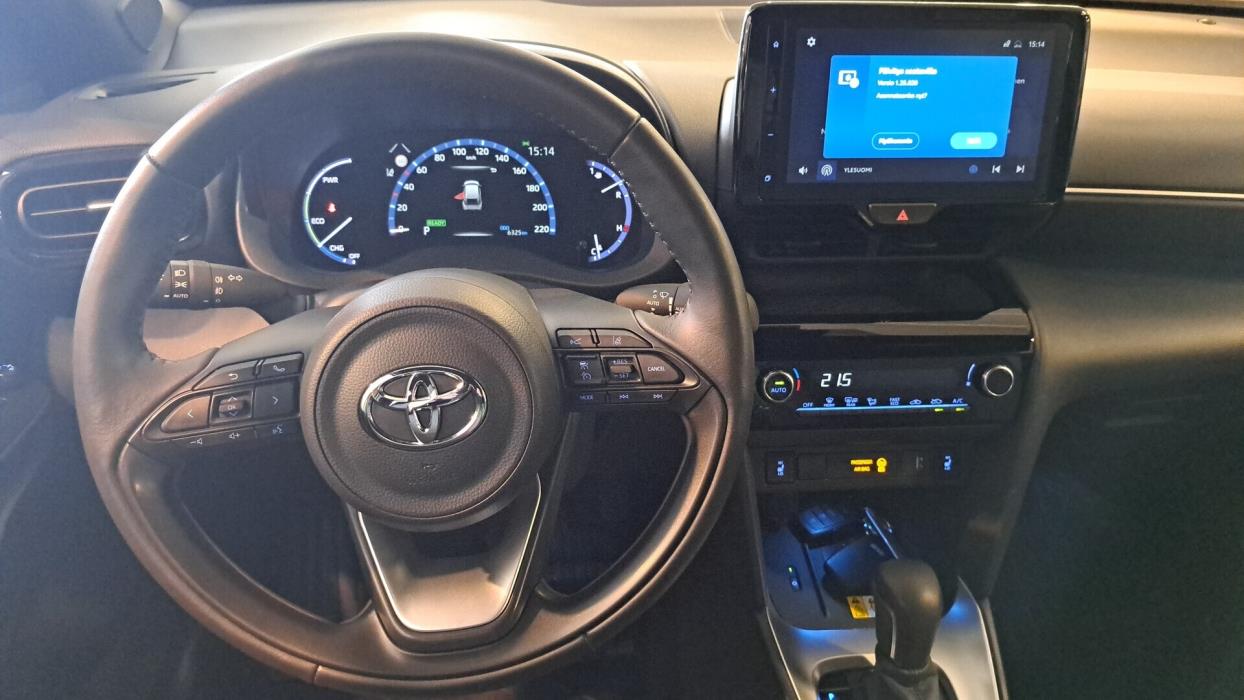 TOYOTA Yaris Cross 2024