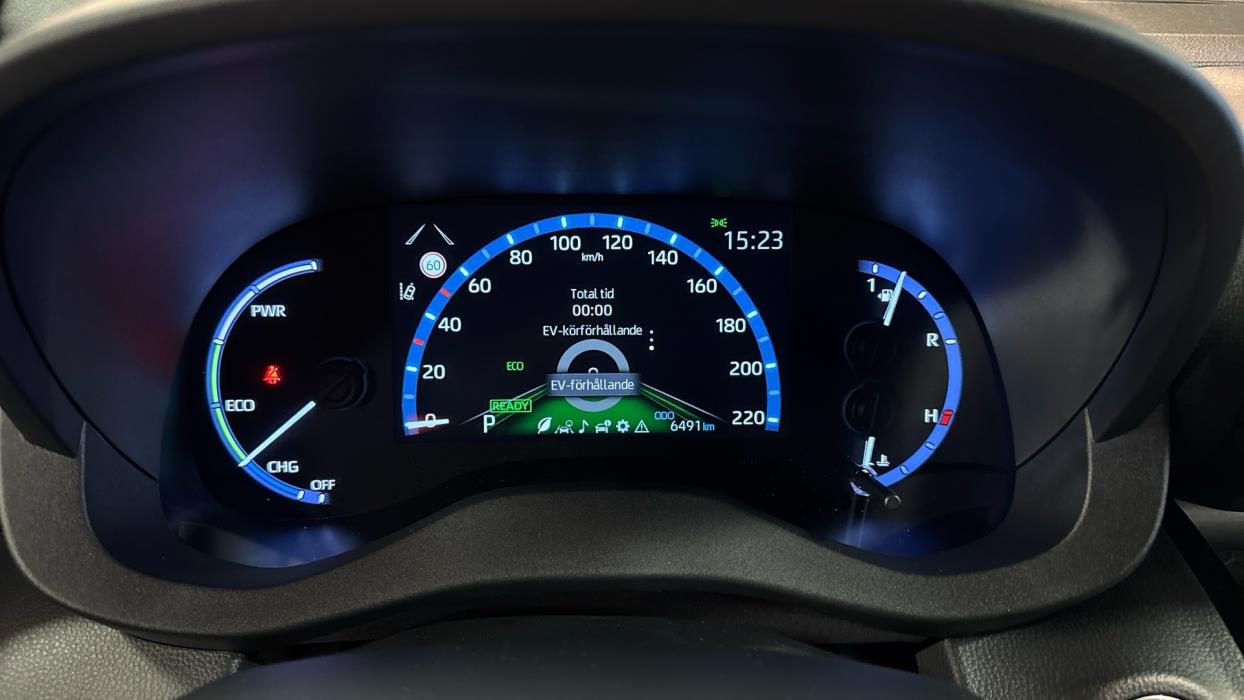 TOYOTA Yaris Cross 2024