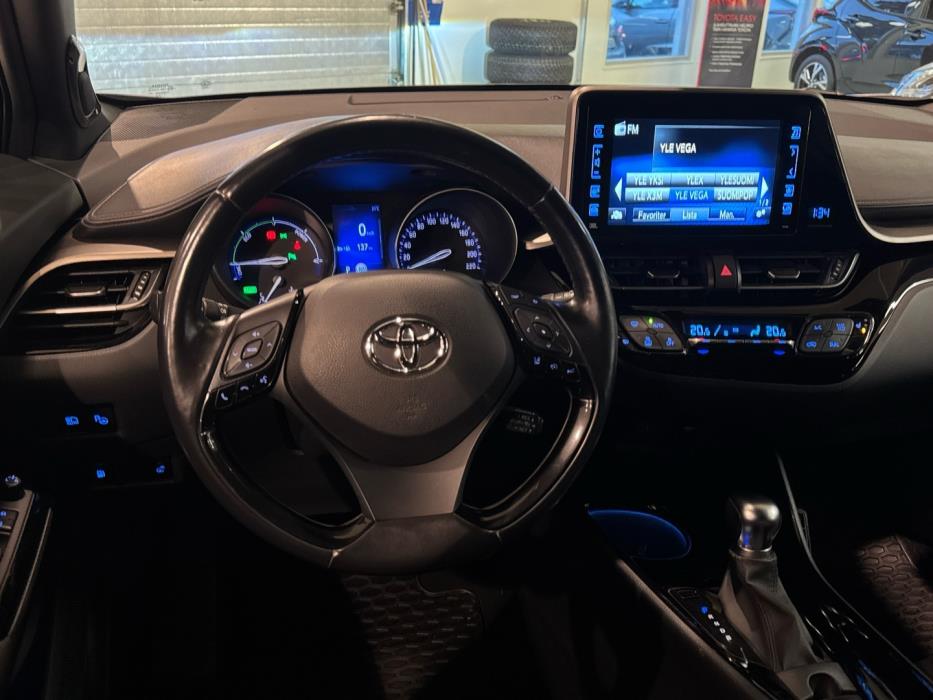 TOYOTA C-HR 2019