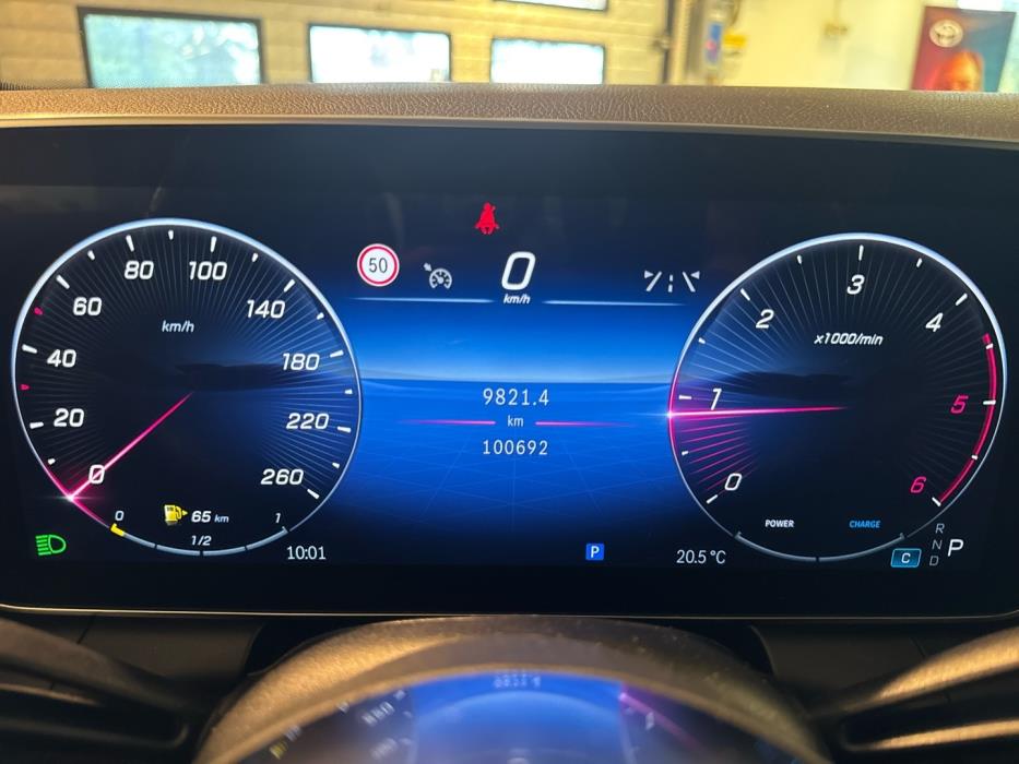 MERCEDES-BENZ GLC 2022