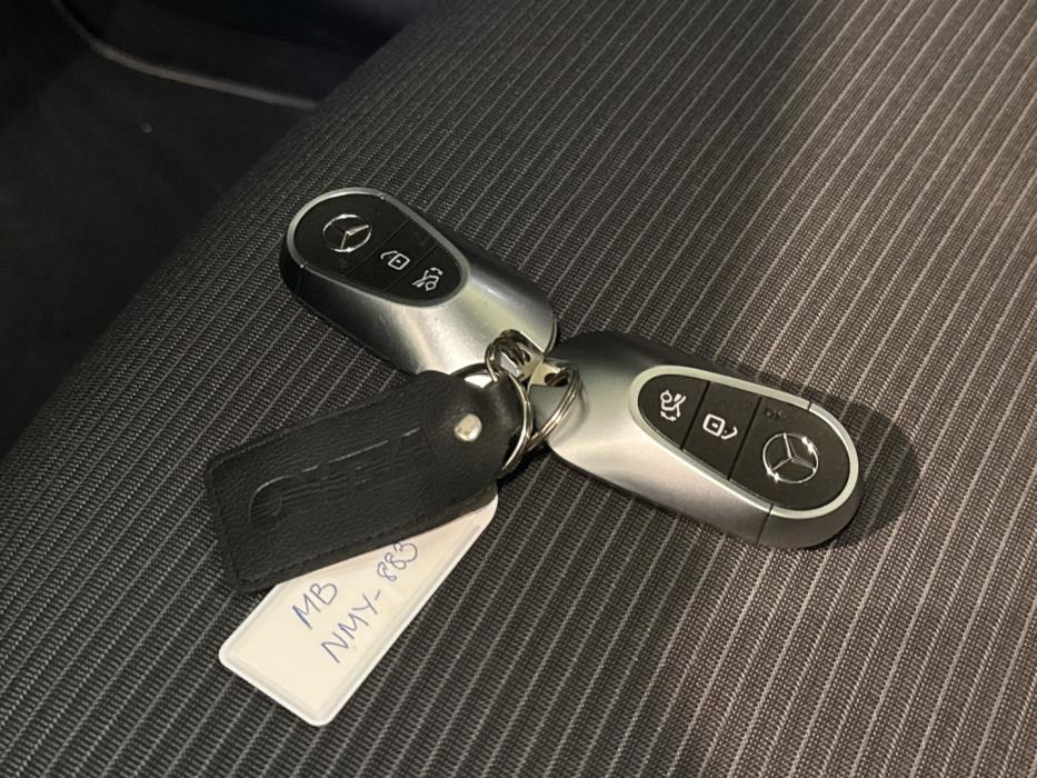 MERCEDES-BENZ GLC 2022