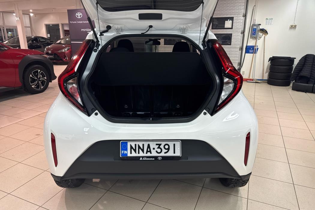 TOYOTA Aygo X 2023