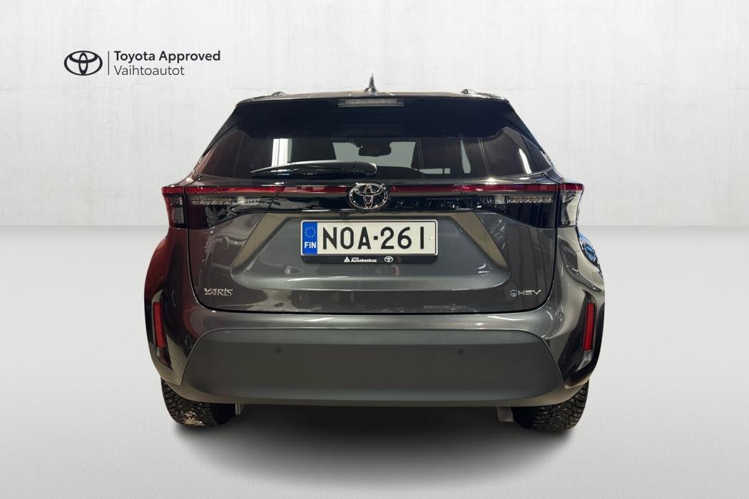 TOYOTA Yaris Cross 2025