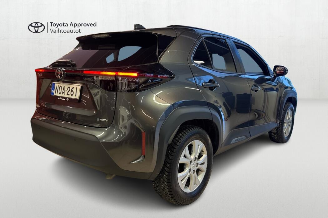 TOYOTA Yaris Cross 2025