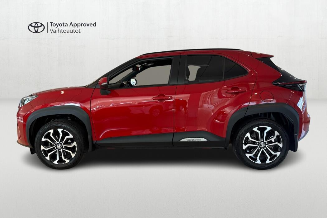 TOYOTA Yaris Cross 2025