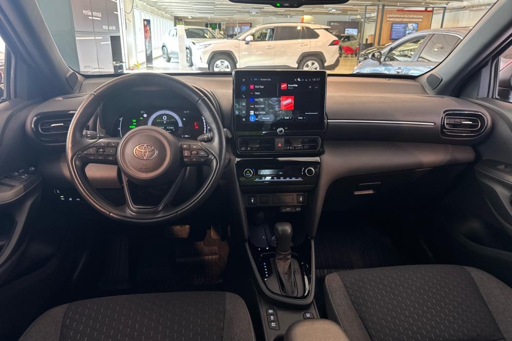 TOYOTA Yaris Cross 2025
