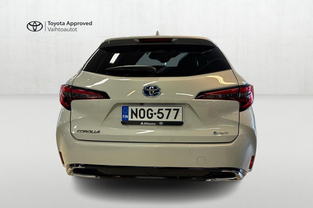 TOYOTA COROLLA 2026