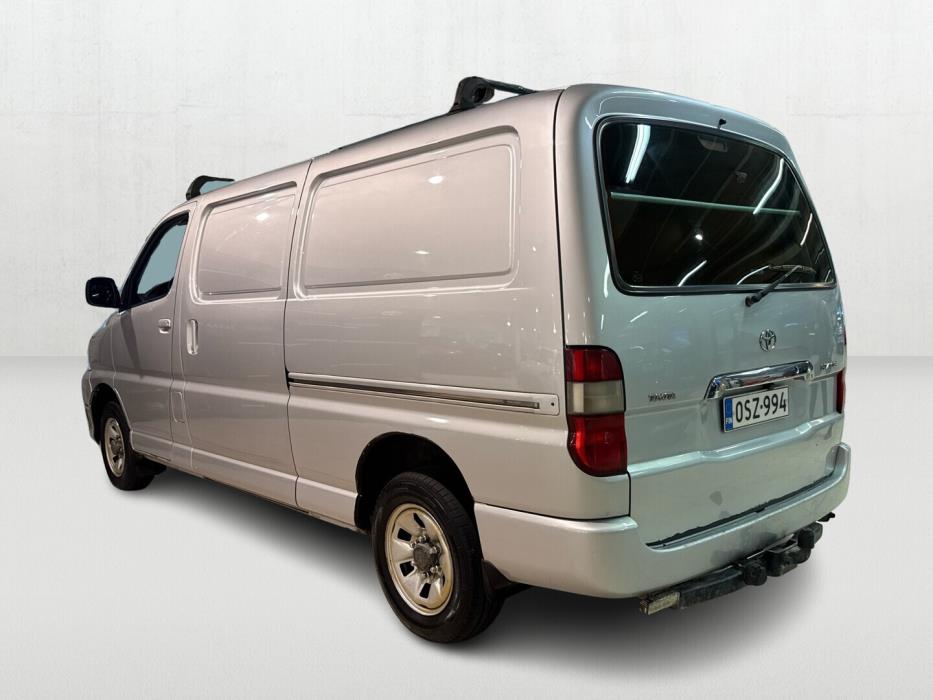 TOYOTA Hiace 2010