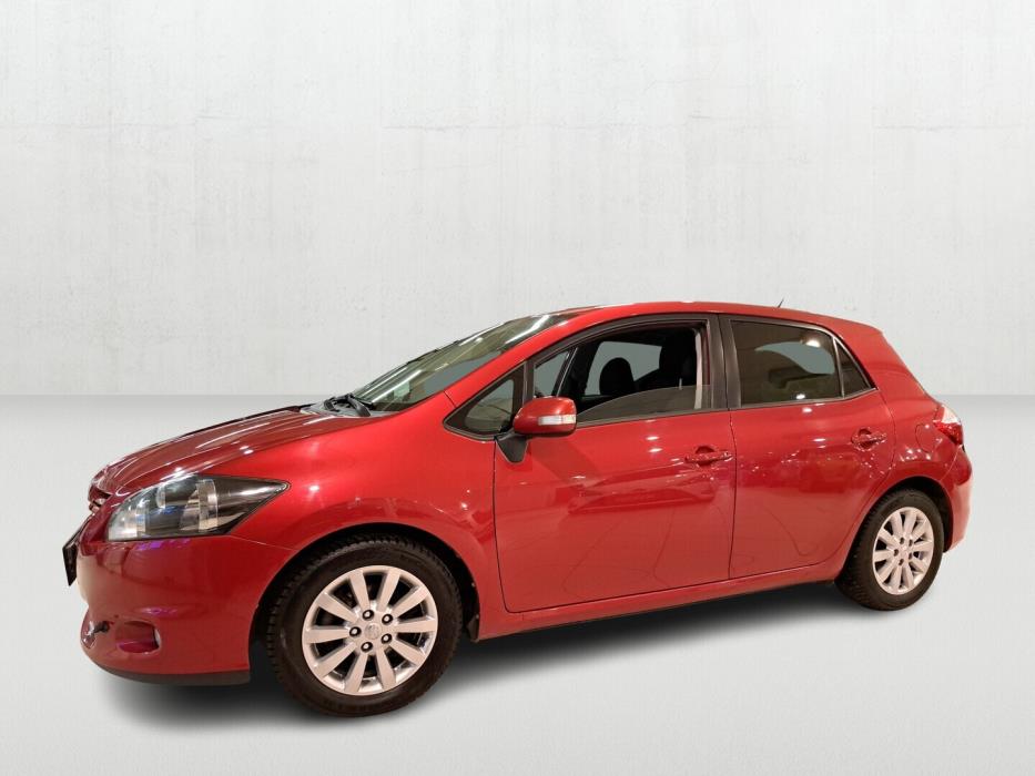 TOYOTA Auris 2012