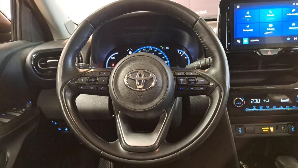 TOYOTA Yaris Cross 2024