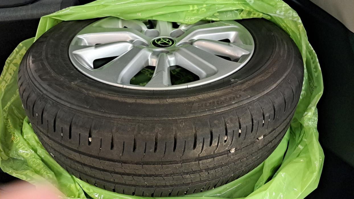 TOYOTA Yaris Cross 2024