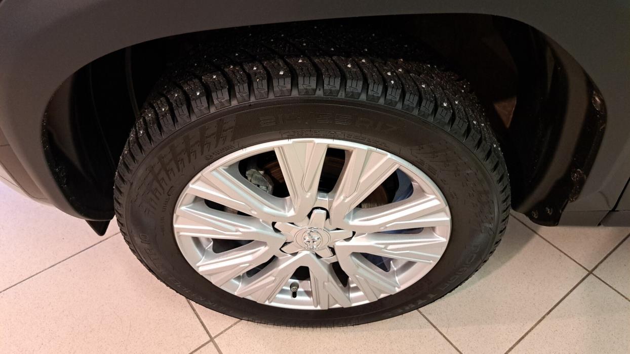 TOYOTA Yaris Cross 2024