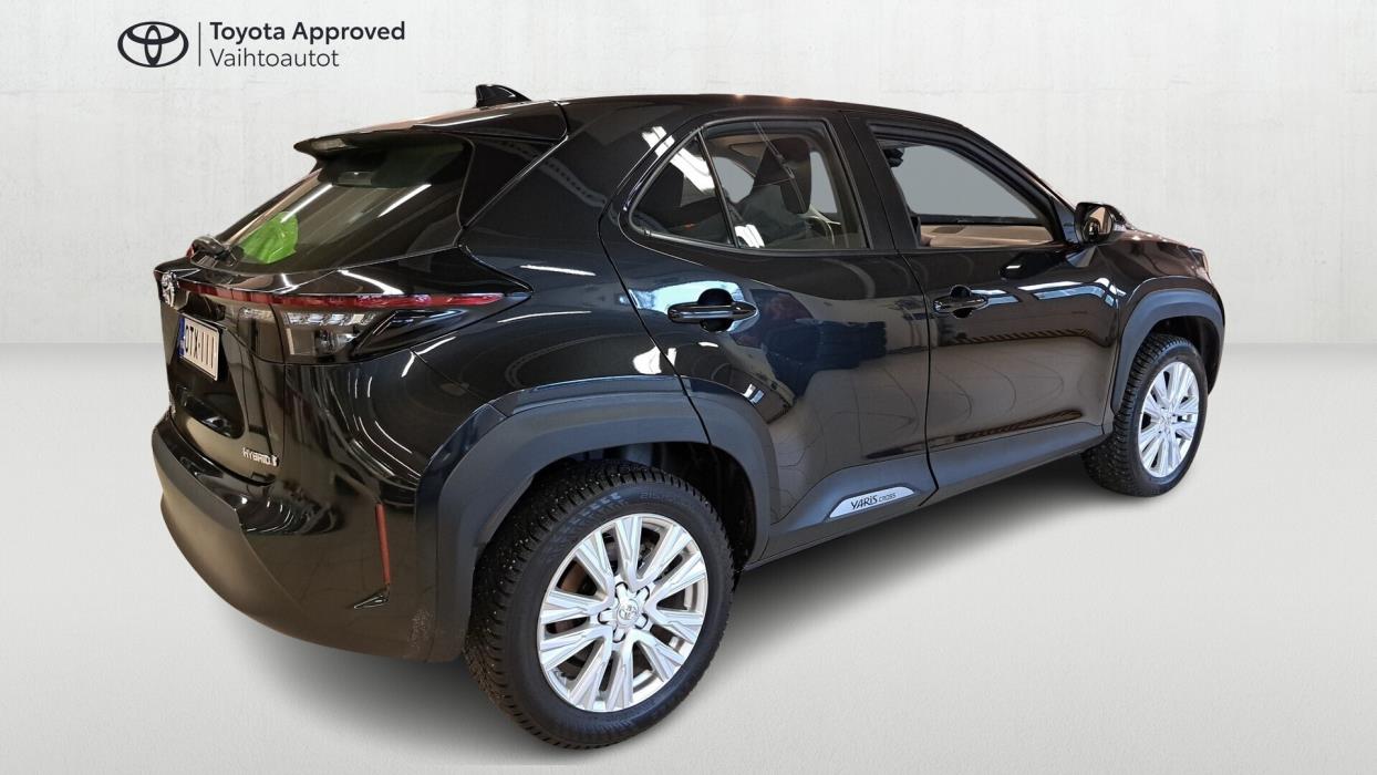 TOYOTA Yaris Cross 2024