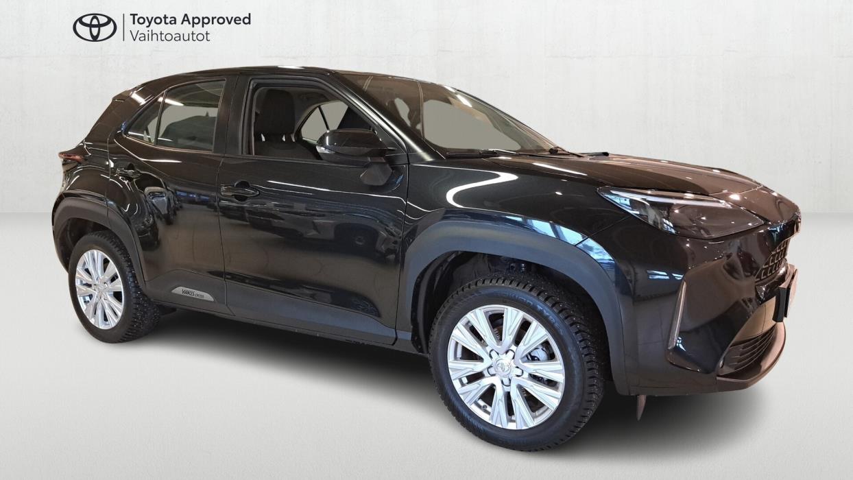 TOYOTA Yaris Cross 2024
