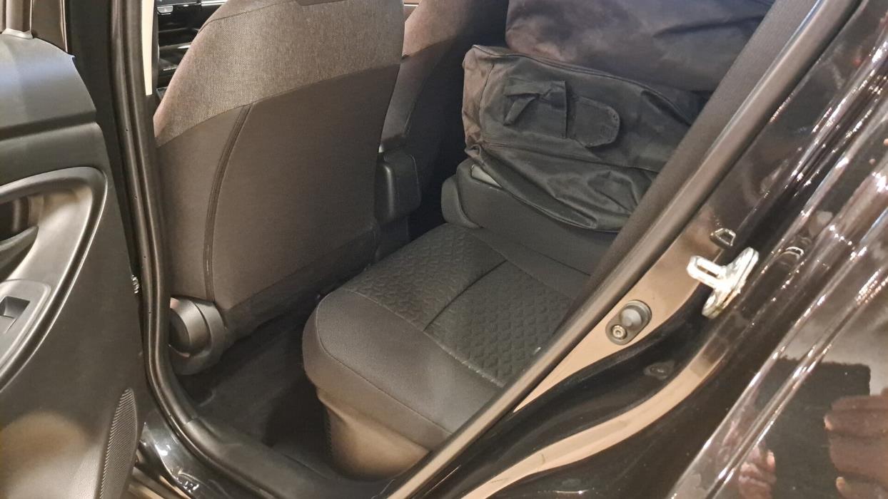 TOYOTA Yaris Cross 2024