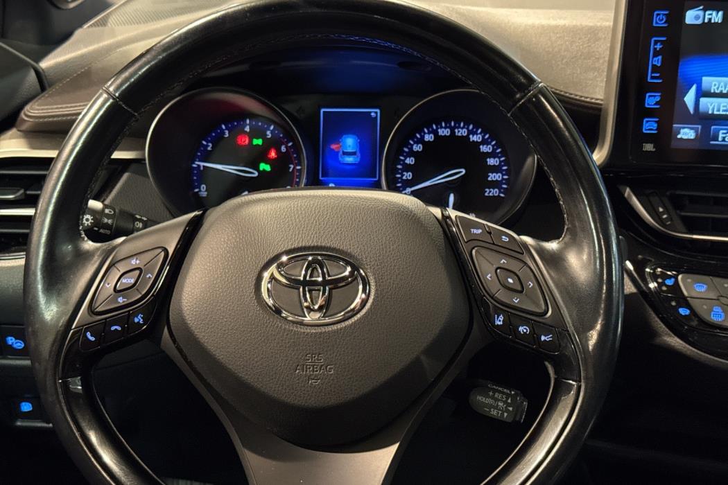 TOYOTA C-HR 2017