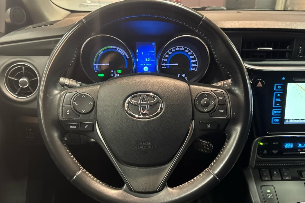 TOYOTA Auris 2018