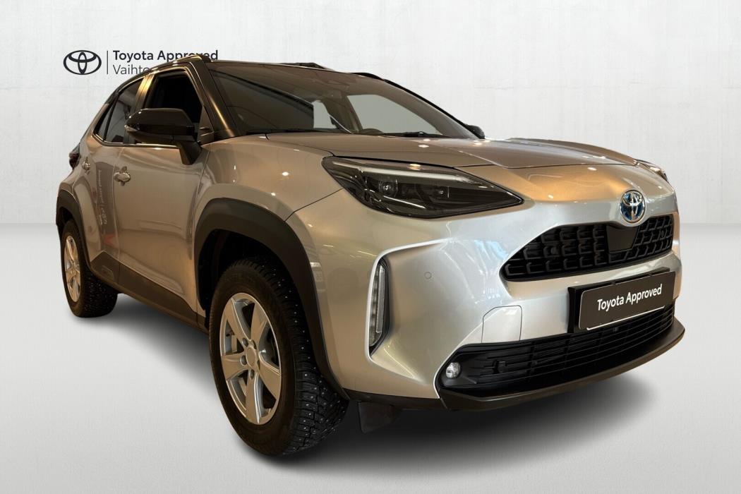 TOYOTA Yaris Cross 2023