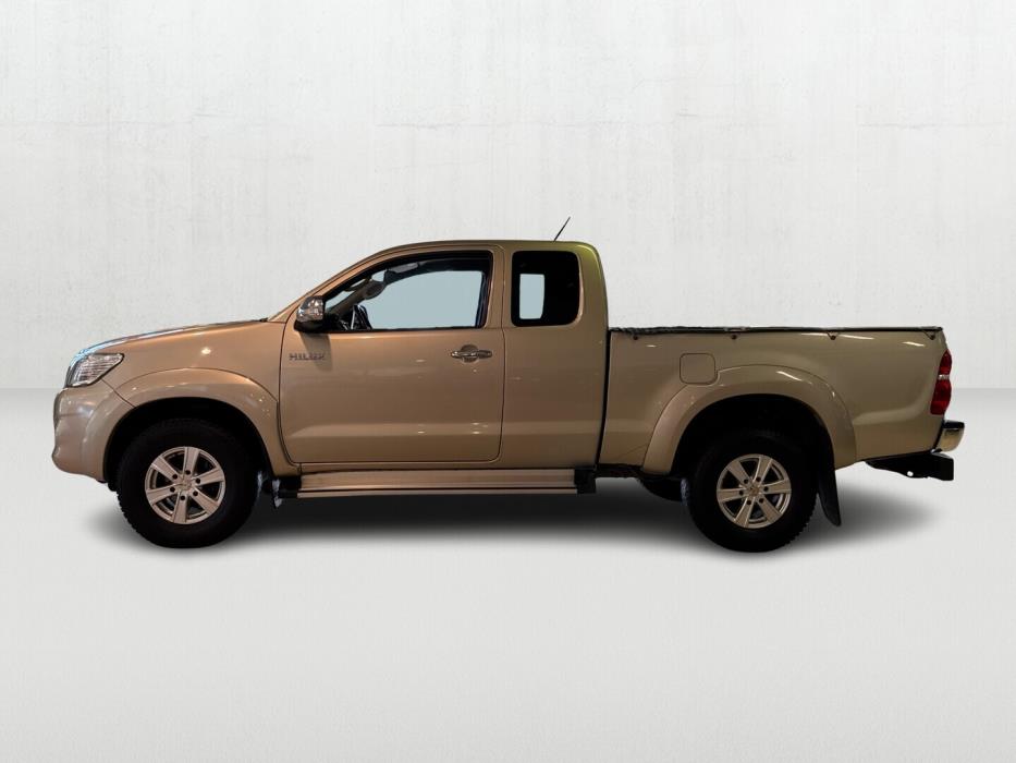 TOYOTA Hilux 2012