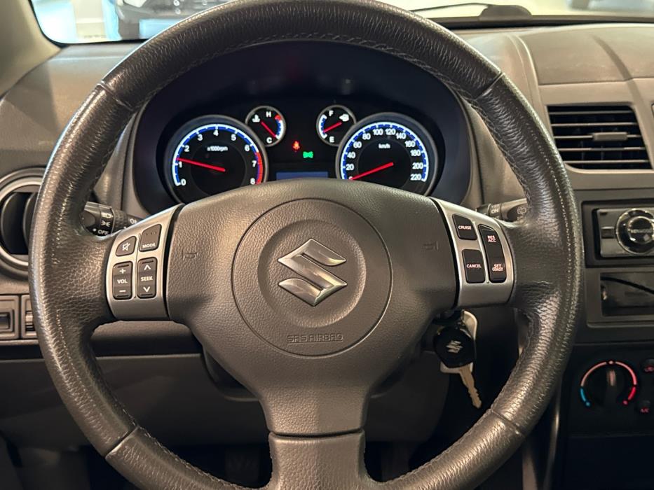 SUZUKI SX4 2013