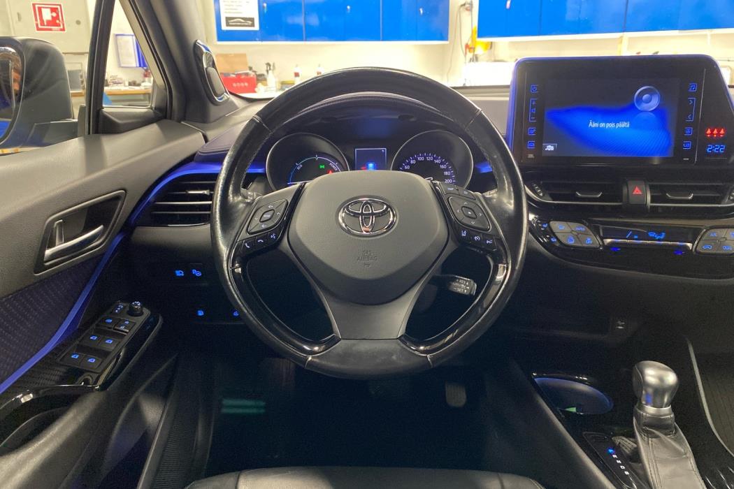 TOYOTA C-HR 2017
