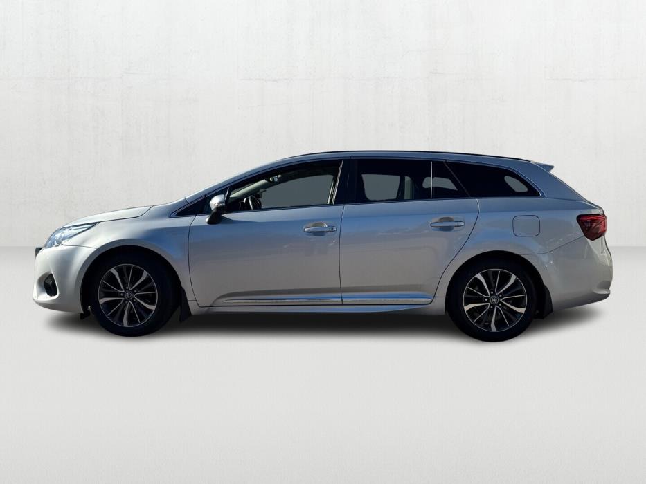 TOYOTA AVENSIS 2017