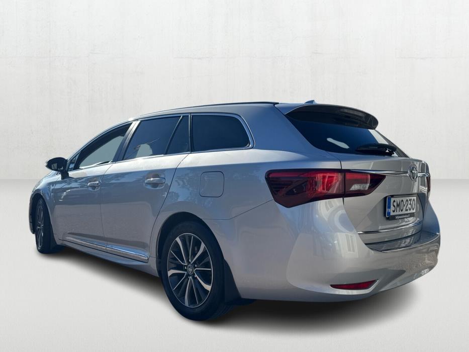 TOYOTA AVENSIS 2017