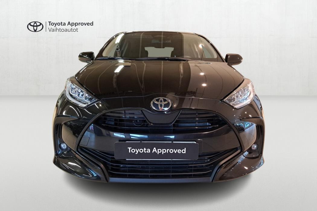 TOYOTA YARIS 2024