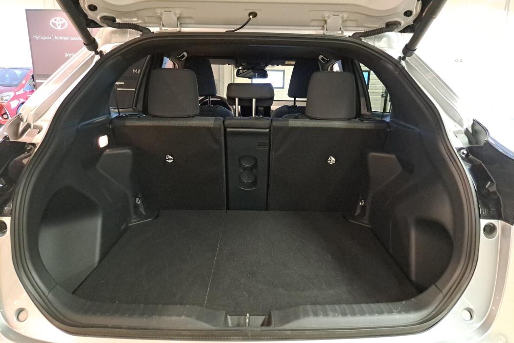 TOYOTA Yaris Cross 2025